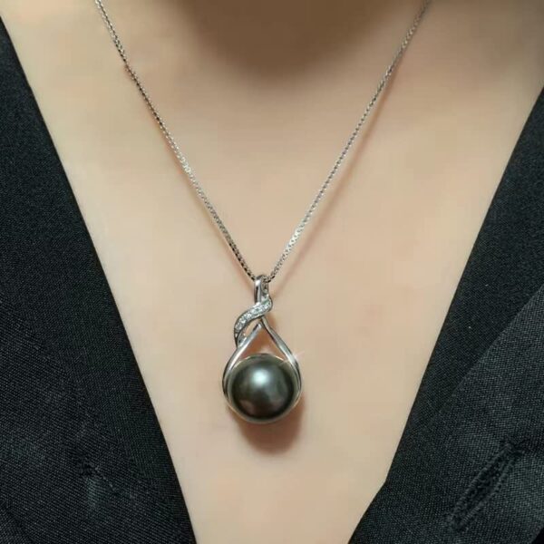 Cultured Pearl Necklace Gift Review